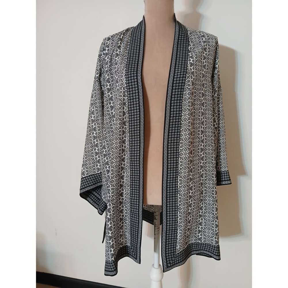 Max Studio Woman Kimono Cardigan 2X Black Ivory Floral Medallion NEW